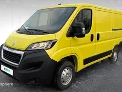 Jaune Nouvelle 2024 Peugeot Boxer S Van | 25 480 € (Prix juste)