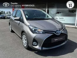 Utilisé 2015 Toyota Yaris Hybrid Berline | 13 990 € (Prix juste)