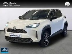Blanc nacré/toit noir Utilisé 2024 Toyota Yaris Hybrid Sport SUV | 26 490 € (Prix assez cher)