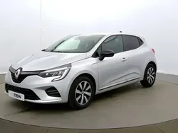 Gris Utilisé 2023 Renault Clio V Evolution Citadine | 14 490 € (Prix juste)