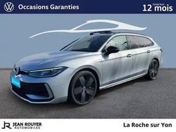 Reflet d'argent metallise Utilisé 2024 VW Passat Break | 42 999 €