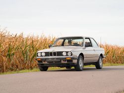 Beige Utilisé 1983 BMW 320 Berline | 29 900 €