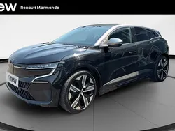 Noir Utilisé 2023 Renault Mégane Iconic Berline | 27 999 € (Prix juste)