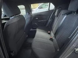 Gris Nouvelle 2025 Peugeot e-2008 Active SUV | 36 990 €