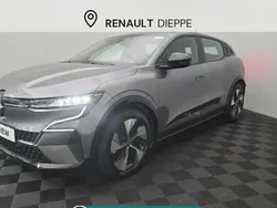 Gris Utilisé 2023 Renault Mégane Equilibre Berline | 27 990 € (Prix juste)
