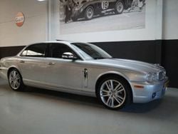 Argent Utilisé 2007 Jaguar XJ8 Berline | 19 950 €