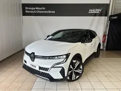 Blanc Utilisé 2022 Renault Mégane Iconic Berline | 26 400 € (Prix juste)