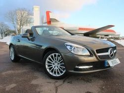 Beige Utilisé 2012 Mercedes SLK250 Cabriolet | 26 990 €