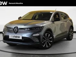 Gris Utilisé 2022 Renault Mégane Evolution Berline | 25 490 € (Prix juste)