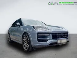 Utilisé 2024 Porsche Cayenne Turbo E-Hybrid SUV | 186 900 € (Bon prix)