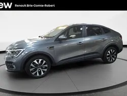 Gris Utilisé 2023 Renault Arkana Equilibre SUV | 19 890 € (Bon prix)