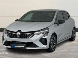 Gris Utilisé 2023 Renault Clio V Techno Berline | 17 999 € (Prix juste)