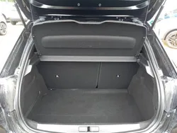 Noir Utilisé 2023 Peugeot 208 Allure Citadine | 14 499 € (Prix juste)