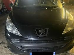 Utilisé 2007 Peugeot 207 Berline | 3 000 € (Prix juste)