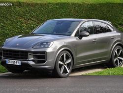 Gris Utilisé 2023 Porsche Cayenne SUV | 104 880 € (Prix juste)