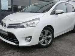 Utilisé 2015 Toyota Verso Business Edition Monospace | 5 990 € (Super prix)