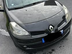 Utilisé 2006 Renault Clio II Berline | 2 400 € (Prix cher)
