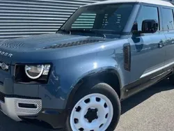 Utilisé 2023 Land Rover Defender S SUV | 77 890 €
