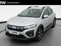Gris Utilisé 2024 Dacia Sandero Expression Citadine | 17 970 € (Prix assez cher)