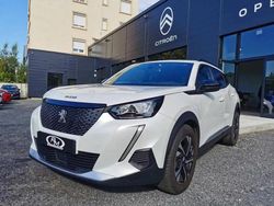 Blanc Utilisé 2023 Peugeot 2008 Allure SUV | 17 299 € (Prix juste)