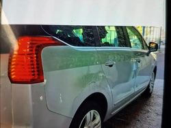 Utilisé 2012 Peugeot 5008 Monospace | 7 000 € (Bon prix)