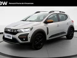 Gris Utilisé 2024 Dacia Sandero Extreme Citadine | 16 190 € (Prix juste)