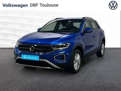 Bleu Utilisé 2024 VW T-Roc Life SUV | 25 389 € (Prix juste)