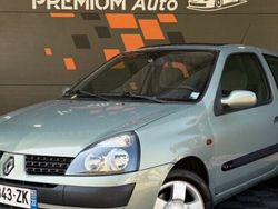 Utilisé 2001 Renault Clio II Luxe Citadine | 4 990 € (Prix juste)