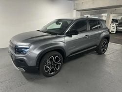 Rouge Occasion 2024 Jeep Avenger EV Summit SUV | 34 990 €