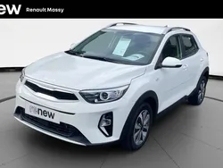 Blanc Utilisé 2023 Kia Stonic Active SUV | 17 490 € (Prix juste)