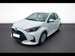 Utilisé 2023 Toyota Yaris Hybrid Berline | 18 990 € (Bon prix)