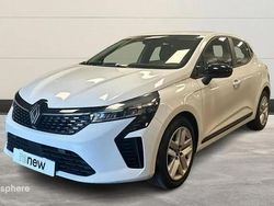 Blanc Utilisé 2024 Renault Clio V Evolution Berline | 16 499 € (Prix juste)