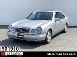 Argent Utilisé 1998 Mercedes E320 Berline | 23 681 €