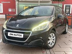 Noir Utilisé 2015 Peugeot 208 Active Citadine | 6 500 € (Prix juste)