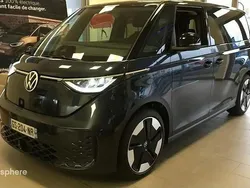 Bleu starlight métallisé Utilisé 2023 VW ID. Buzz Pro Van | 47 999 € (Prix assez cher)