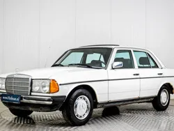 Blanc Utilisé 1982 Mercedes 240 Berline | 4 900 €