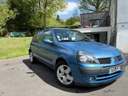 Utilisé 2001 Renault Clio II Expression Berline | 2 200 € (Prix juste)