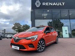 Orange Occasion 2022 Renault Clio V Techno Berline | 17 890 € (Prix juste)