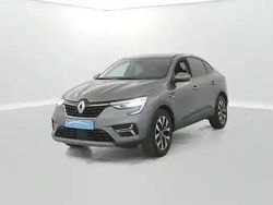 Gray m Occasion 2023 Renault Arkana SUV | 20 990 €