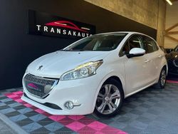 Blanc Utilisé 2012 Peugeot 208 Allure Citadine | 8 990 € (Prix assez cher)