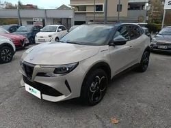 Ivoire scala métallisée/toit noir Occasion 2025 Alfa Romeo GT Junior Edizione Speciale SUV | 32 990 € (Prix juste)