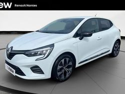 Blanc Utilisé 2023 Renault Clio V Evolution Citadine | 15 690 € (Prix juste)