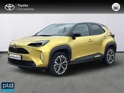 Or pur/toit noir (m) Utilisé 2022 Toyota Yaris Hybrid SUV | 23 990 € (Prix assez cher)