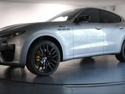 Gris Utilisé 2022 Maserati Levante SUV | 109 900 €