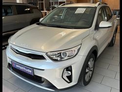 Gris acier mã©tallisã© Utilisé 2025 Kia Stonic Active SUV | 22 299 € (Prix juste)