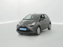 Gris Utilisé 2021 Toyota Aygo Play Citadine | 12 650 € (Prix juste)