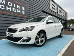 Blanc Utilisé 2016 Peugeot 308 Allure Berline | 11 990 € (Prix cher)