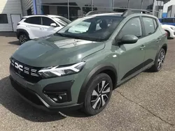Vert Nouvelle 2025 Dacia Sandero Expression Citadine | 19 490 €