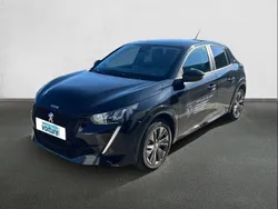 Noir Utilisé 2023 Peugeot e-208 Style Citadine | 19 490 € (Prix juste)