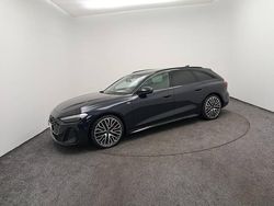 Bleu firmament métallisé Utilisé 2025 Audi A5 Design Break | 61 900 €